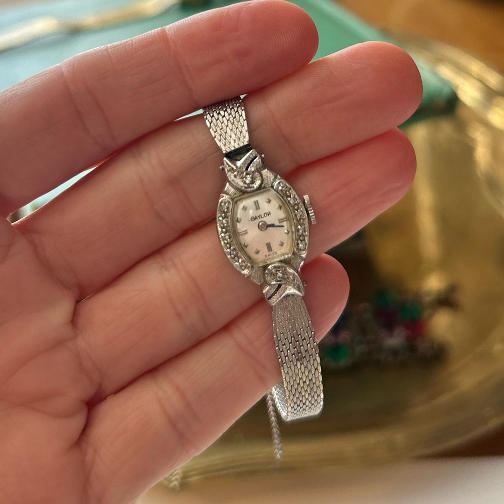 Antique Dainty Deco Watch - Picture 8 of 10